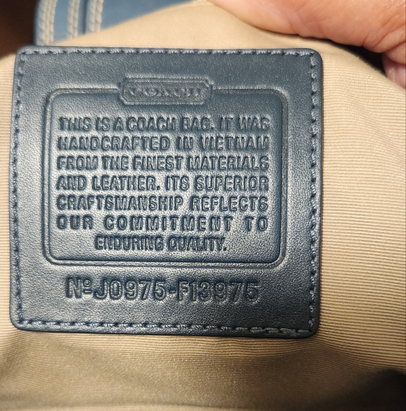 Coach Signature Blue turn lock Bucket Purse with tan lining. EUC - Picture 2 of 7